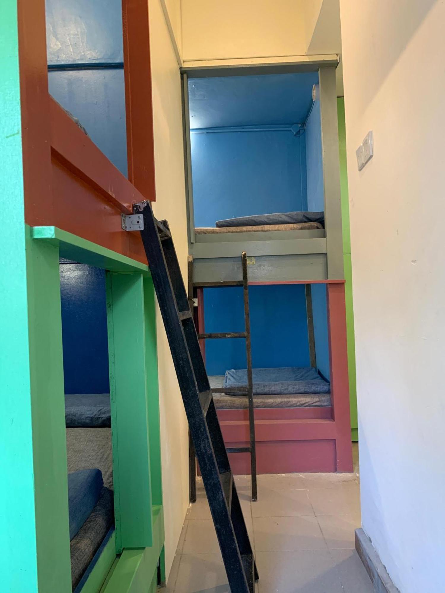 Bestow Capsule Hostel Kuala Lumpur Exterior photo